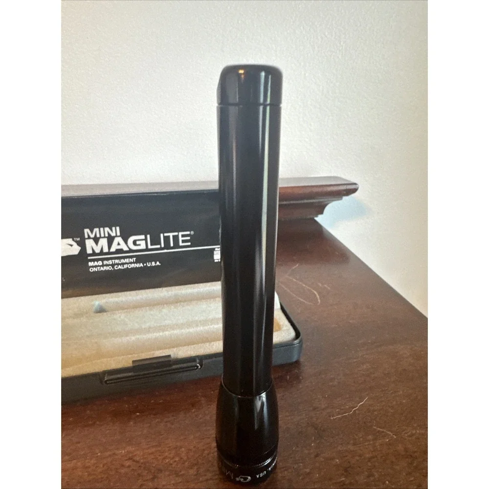 Ford Motor Company Black Mini Maglite W/case